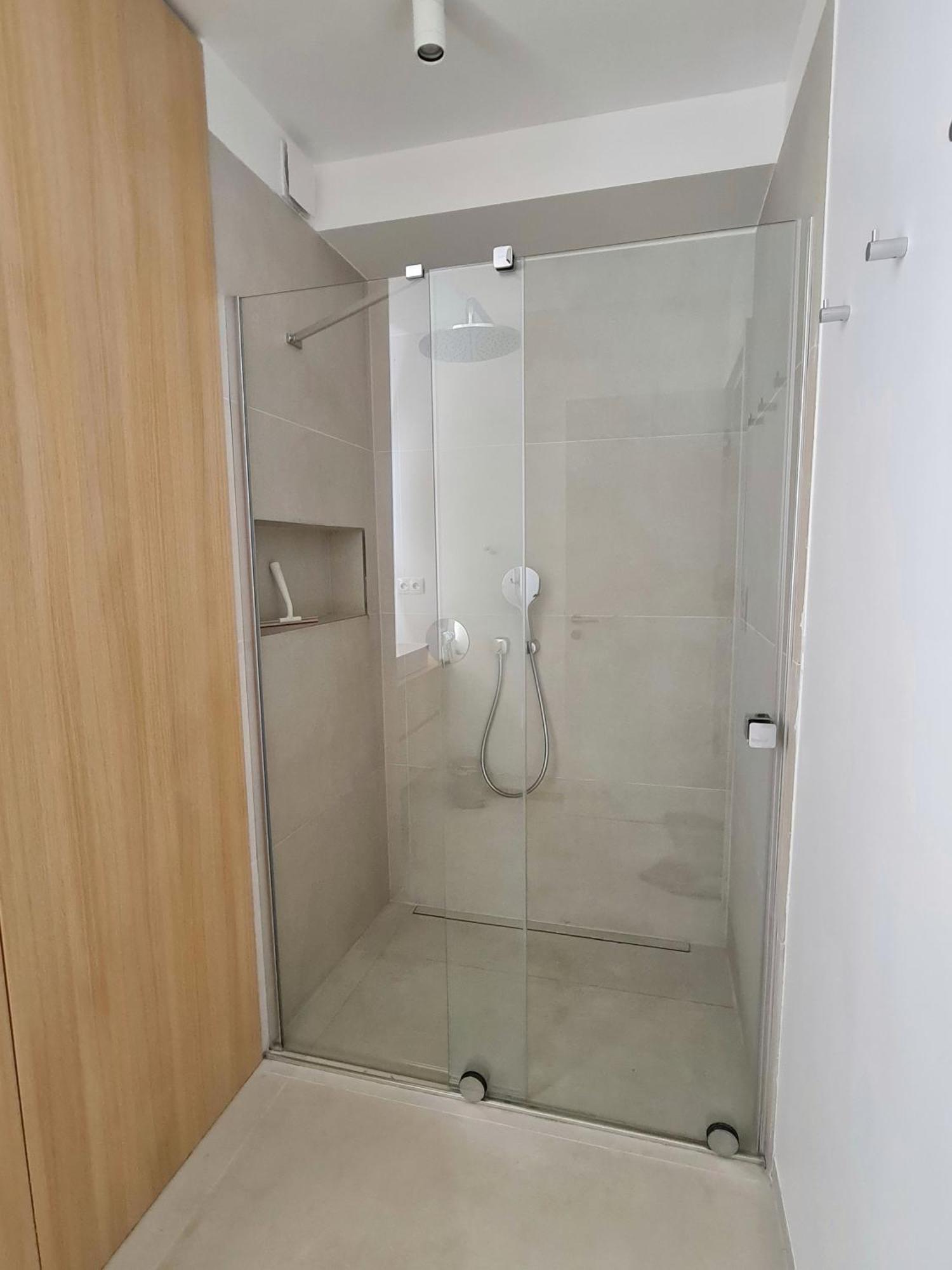 Beautiful New Apt In Old Town Near Train Station - Free Parking Bratysława Zewnętrze zdjęcie